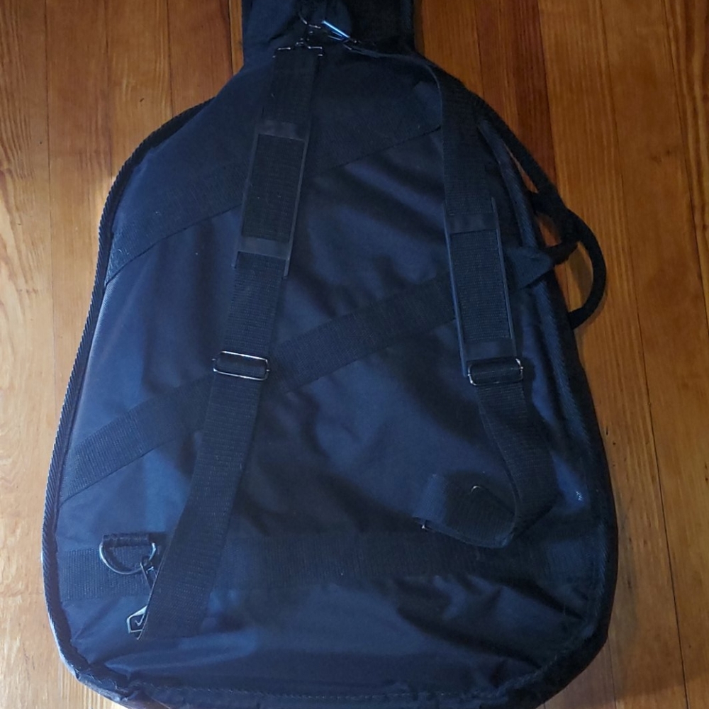 Guitar carrying case and backpack - Picture 3 of 3